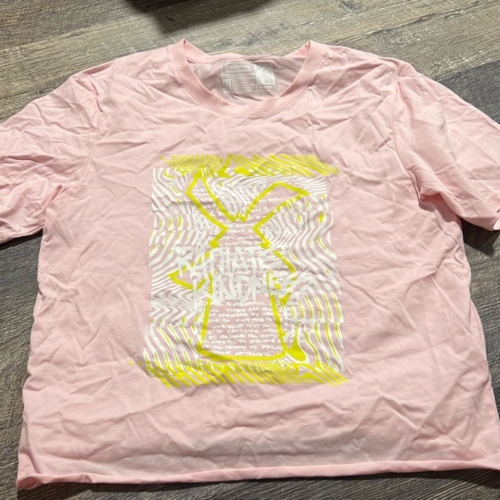 women’s medium dutch shirt